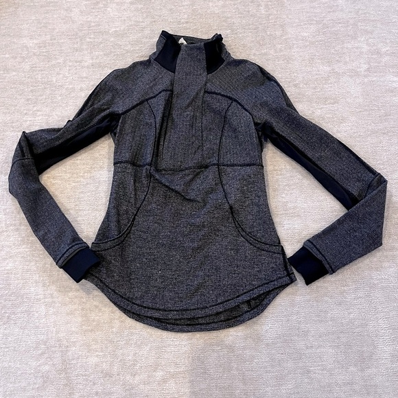 Lululemon Base Runner 1/2 Zip
Heathered Herringbone Heathered Black W3B82S
Sz 8 - Picture 5 of 8